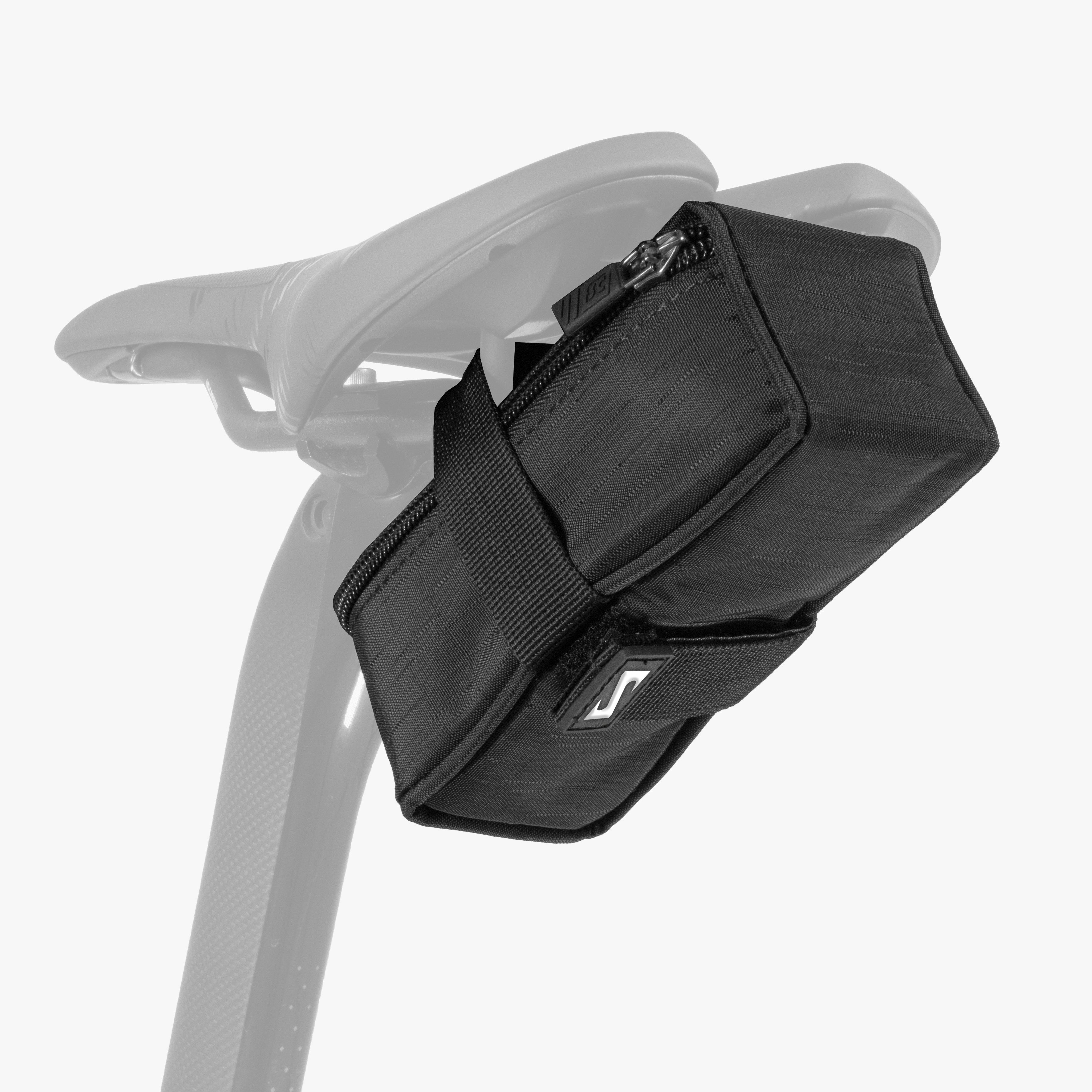 Elan 580 saddlebag