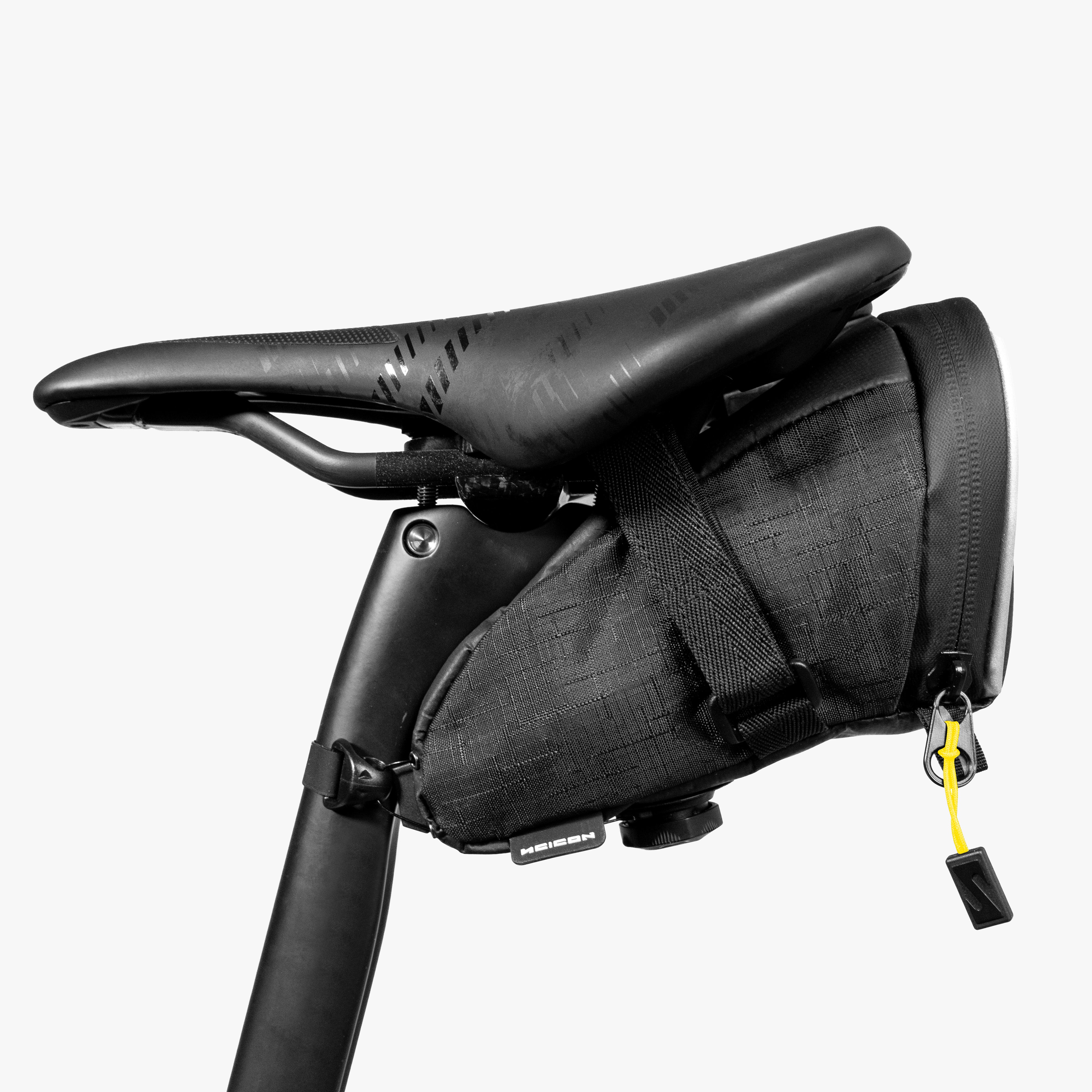 SADDLEBAG 098 WITH LIGHT